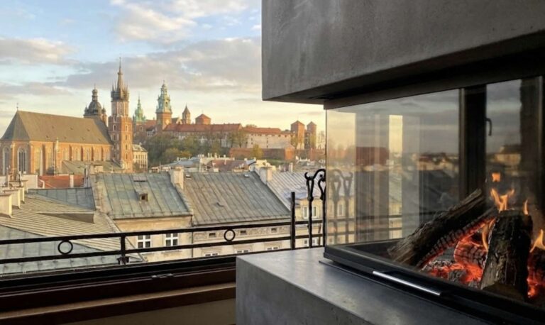 Rząd radzi: przygotuj kominek na blackout.